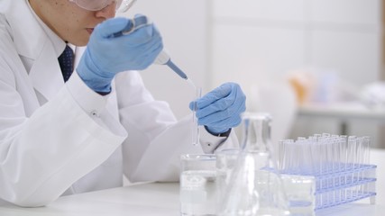 研究