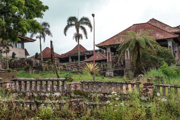 Fototapeta na wymiar Abandoned hotel Bedugul Taman Rekreasi Hotel Restoran, Bali