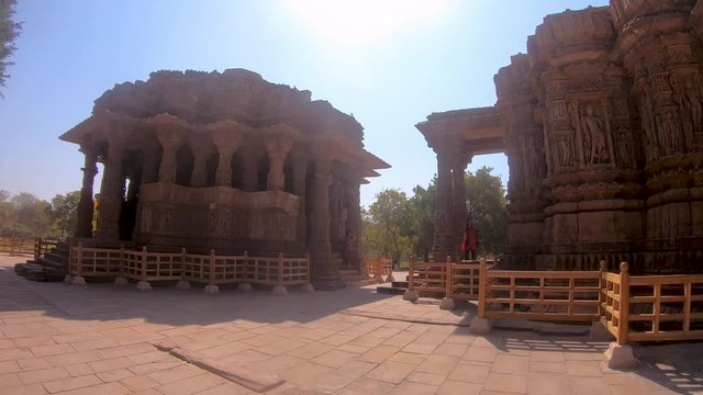 Hyperlapse 360 Degree Of Sun temple in Modhera, Gujarat, India