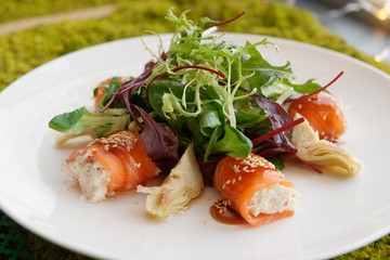Salmon roll with crab meat