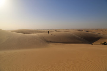 Fototapeta na wymiar The sound of the wind and sand in the Wahiba desert