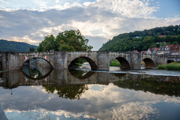 Fototapeta premium Alte Werrabrücke in Hannoversch Münden