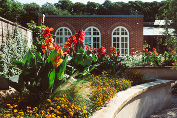 Obraz premium Parkansicht mit Gebäude