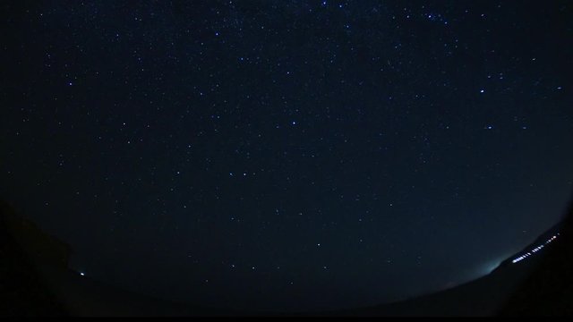 北の星空