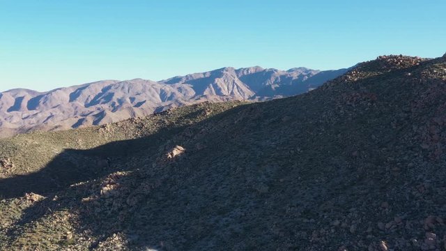 Natural part of the road between Mexicali and Tecate, which is located in the highest part.
In La Rumorosa there are cave paintings which are its main tourist center, a long view of rocky mountains