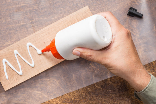 Gluing wooden board