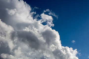 Obraz premium Sky and embossed clouds