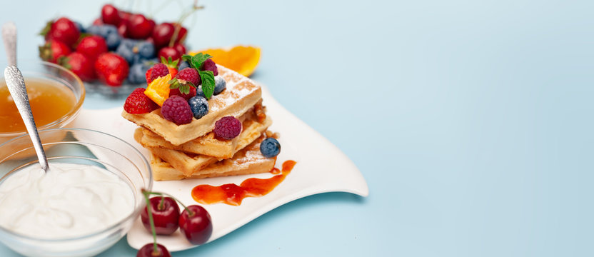 Banner Waffles With Fruit