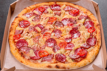 Pepperoni Pizza with Mozzarella cheese, salami, ham