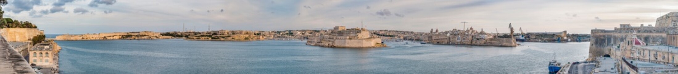 Fototapeta na wymiar Three Cities as seen from Valletta, Malta