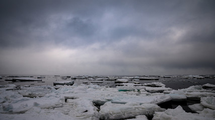 北海道、網走の流氷