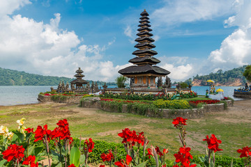 Pura Ulun Danu Bratan Hindutempel auf Bali, Indonesien