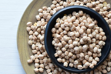 Dried chickpeas (Cicer arietinum) in containers