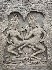 Duo de danseuses Aspara de la porte est du temple de Bayon