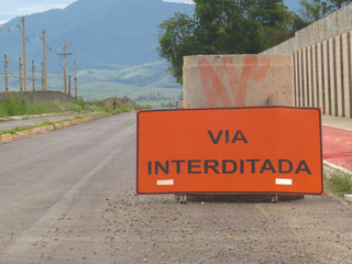 prohibited traffic sign. Translation - not allowed.