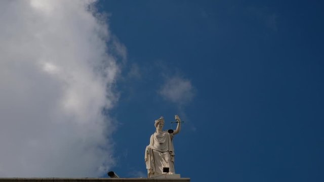 N&aacute;poles. Virtudes Cardinales. Bas&iacute;lica de San Francisco de Paula. Plaza del Plebiscito
