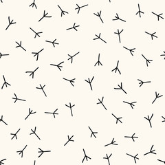 Seamless vector pattern with trace of bird paws, chicken footprints in handdrawn doodle style. Bird steps background. - obrazy, fototapety, plakaty