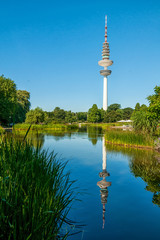 Der Fernsehturm in Hamburg und Planten un Blomen