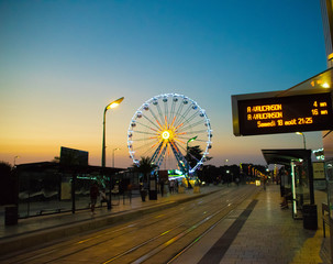 tours en attendant le tramway