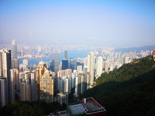 Fototapeta na wymiar Skyline Hongkong bei Tag 