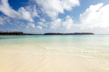 ニューカレドニア　ロワイヨテ諸島　イル・デ・パン　オロ湾 オロビーチ