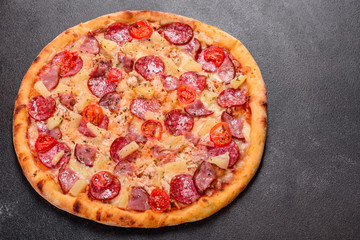 Pepperoni Pizza with Mozzarella cheese, salami, ham