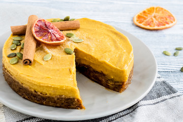 Pumpkin cake with orange and cinnamon