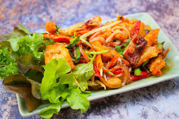 Crispy Fish Maw in Spicy Salad