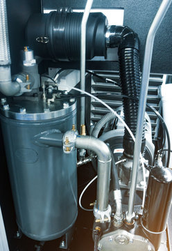 High-tech compressors of constant or variable capacity