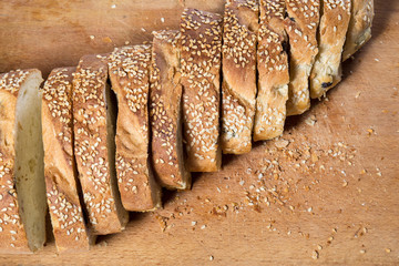 Bread with sesame seeds and raisins