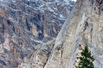 Fototapeta na wymiar Die Berge um Cortina d’Ampezo in Italien