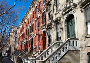Obraz premium Row of Colorful Old Residential Buildings in Long Island City Queens New York