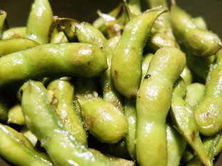 A good Japanese snack-boiled beans
