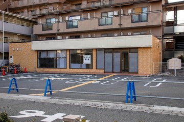 閉店したコンビニの後の空き物件
