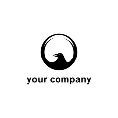 Fototapeta premium hawk head logo design with retro feather vector, minimalist modern concept, freedom and America symbol, bird emblem, clean graphic for corporate brand identity, business illustration