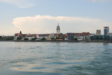 Fototapeta premium Friedrichshafem am Bodensee – Stadt derZeppeline
