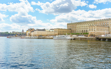Fototapeta na wymiar Stadtansicht mit Schloss von Stockholm