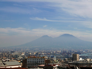 bel panorama della città di napoli