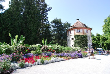 Insel Mainau - Die Blumeninsel im Bodensee © hajo100