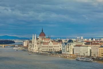 Fototapeta premium view of the historic center of Budapest