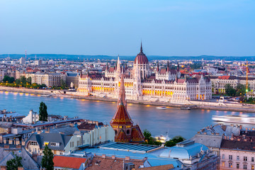 Hungarian Parliament Building and Danube river at sunset, Budapest, Hungary