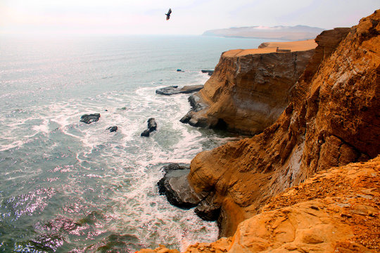 paracas crags 