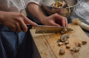 cooking mushrooms