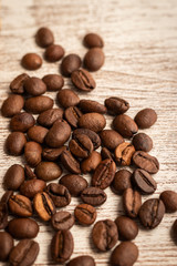 granos de café en vertical