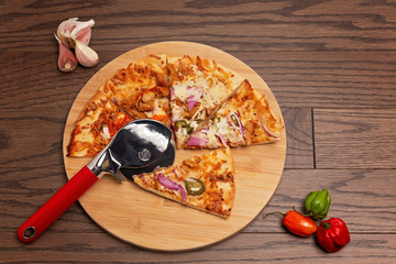 homade pizza - 324378935