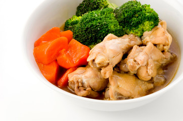 鶏手羽元と野菜の煮物