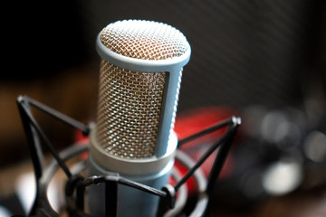 Microfone de estúdio