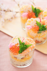 カップちらし寿司