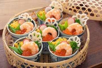 カップちらし寿司