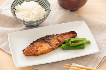 鰤の照り焼き